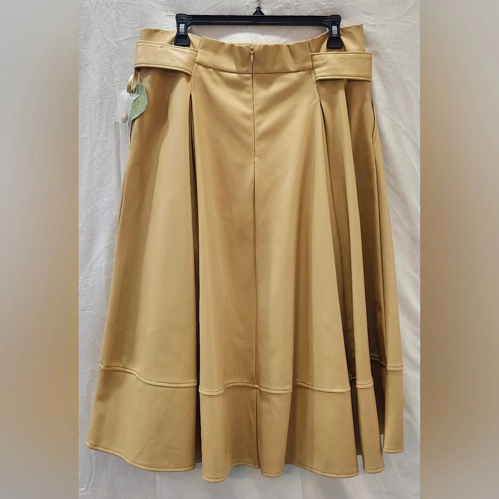 Faux Leather Ryegrass Skirt - Picture 6 of 7